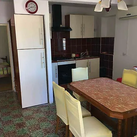 Marica Apartment *